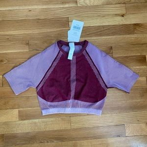 Short Sleeve Cropped Athletic Top